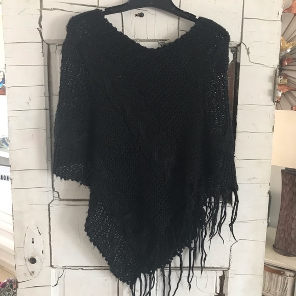 BCBG Paris Sweaters - BCBG black knit shawl